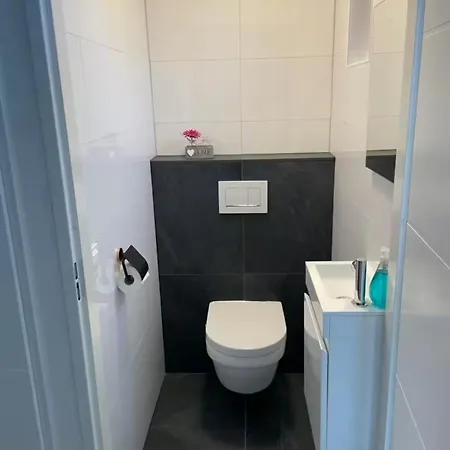 Ferienhaus Recreatiewoning Groene Heuvels 8 *