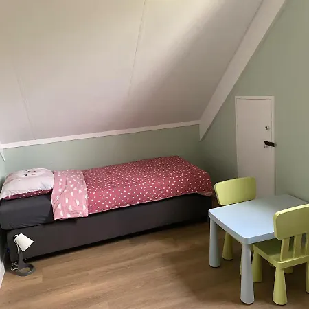 Recreatiewoning Groene Heuvels 8 Ferienhaus Ewijk